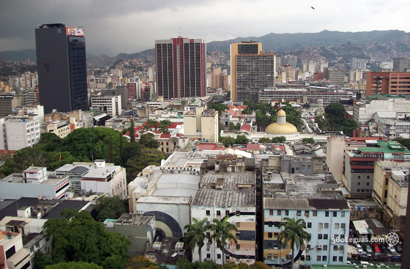Las vistas impresionantes del centro de la ciudad desde los altos edificios dejan ver la cuadricula inicial